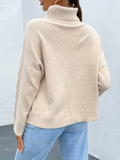 Women's Loose-Fitting Acrylic Turtleneck Sweater – Chic and Casual - Apricot