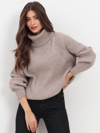 Women's Knitted Turtleneck Tunic, Stylish Comfort for the Cold Season - Black