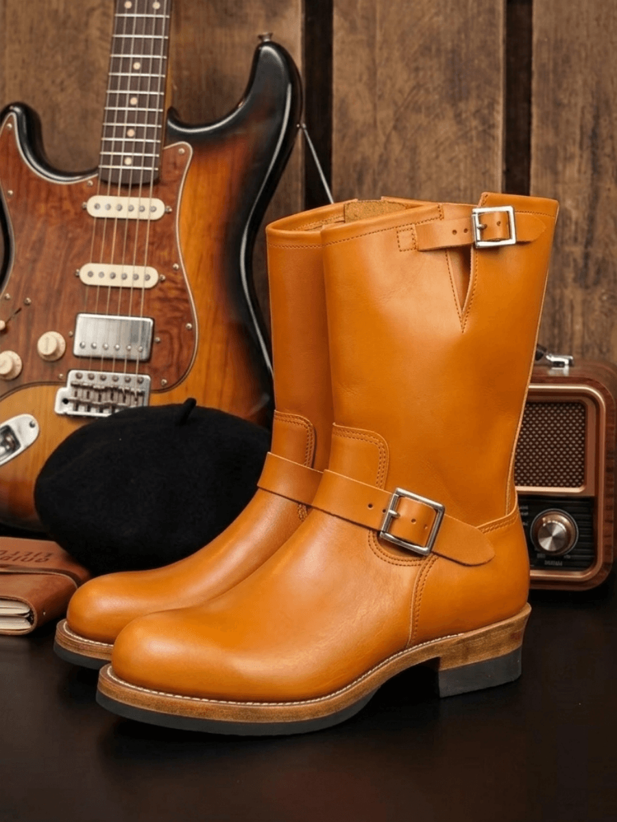 Men's Engineer Boots - Amber Cowhide