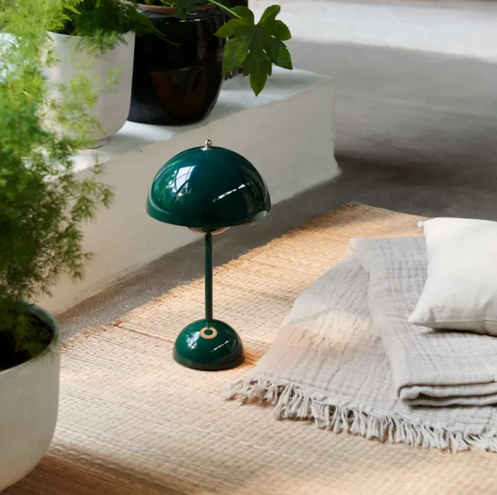 Modern Touch Table Lamp - USB Powered & Adjustable Brightness