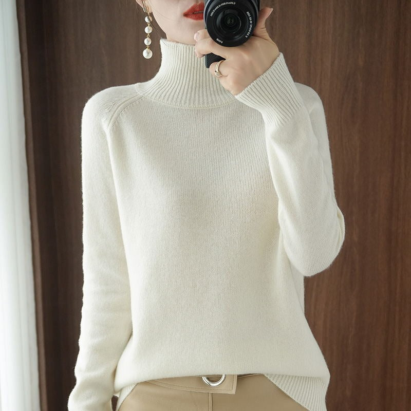 Women's Karolina Classic-cut turtleneck sweater - Ivory