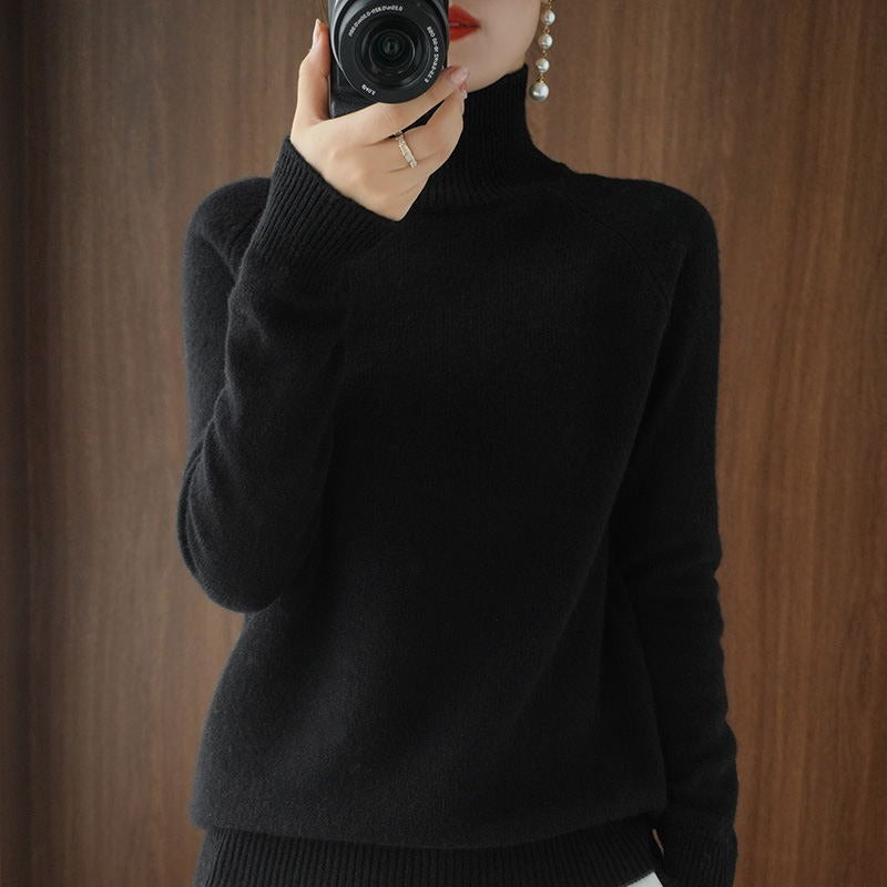 Women's Karolina Classic-cut turtleneck sweater - Ivory