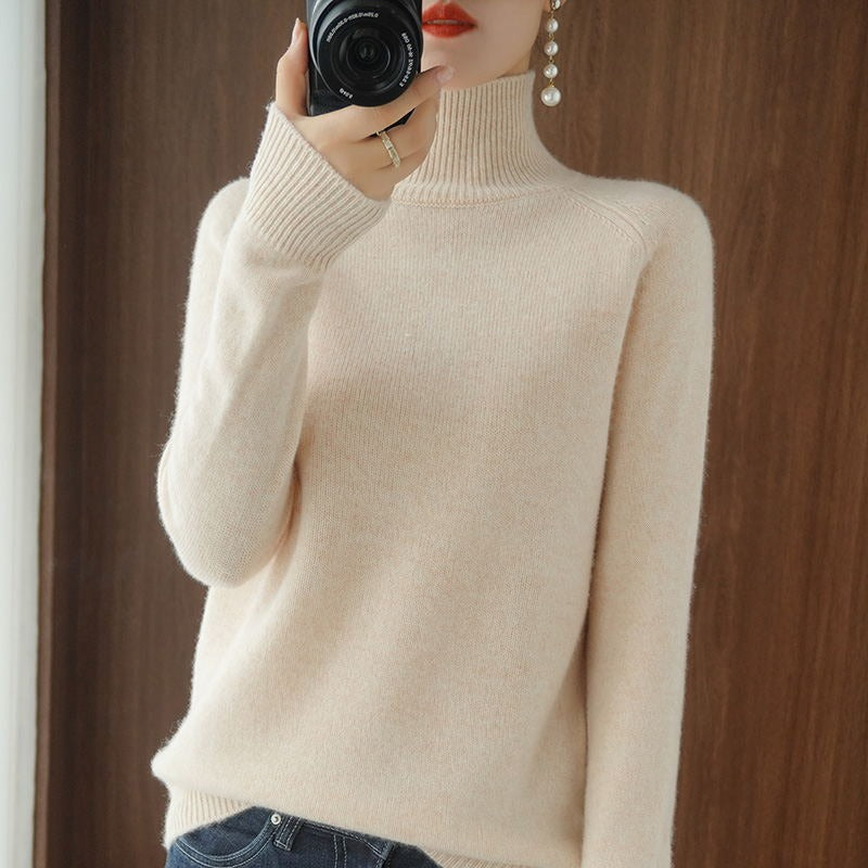 Women's Karolina Classic-cut turtleneck sweater - Ivory