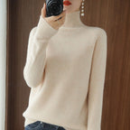 Women's Karolina Classic-cut turtleneck sweater - Ivory