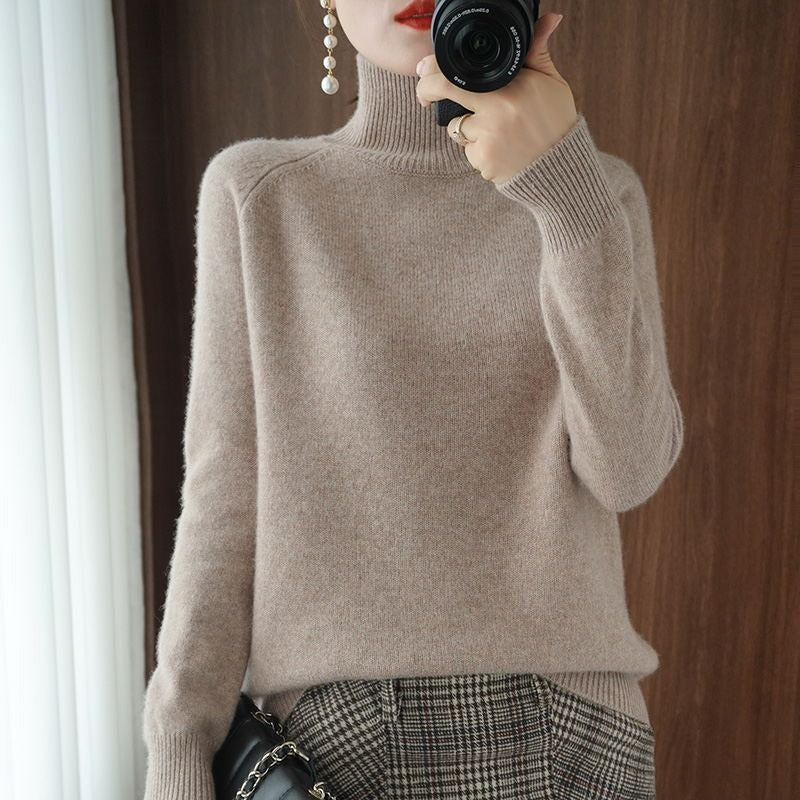 Women's Karolina Classic-cut turtleneck sweater - Ivory